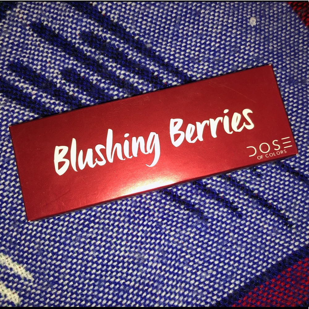 Dose of colors blushing berries palette